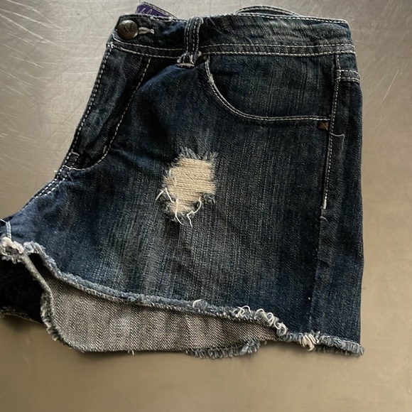 Jean Shorts - Picture 5 of 8
